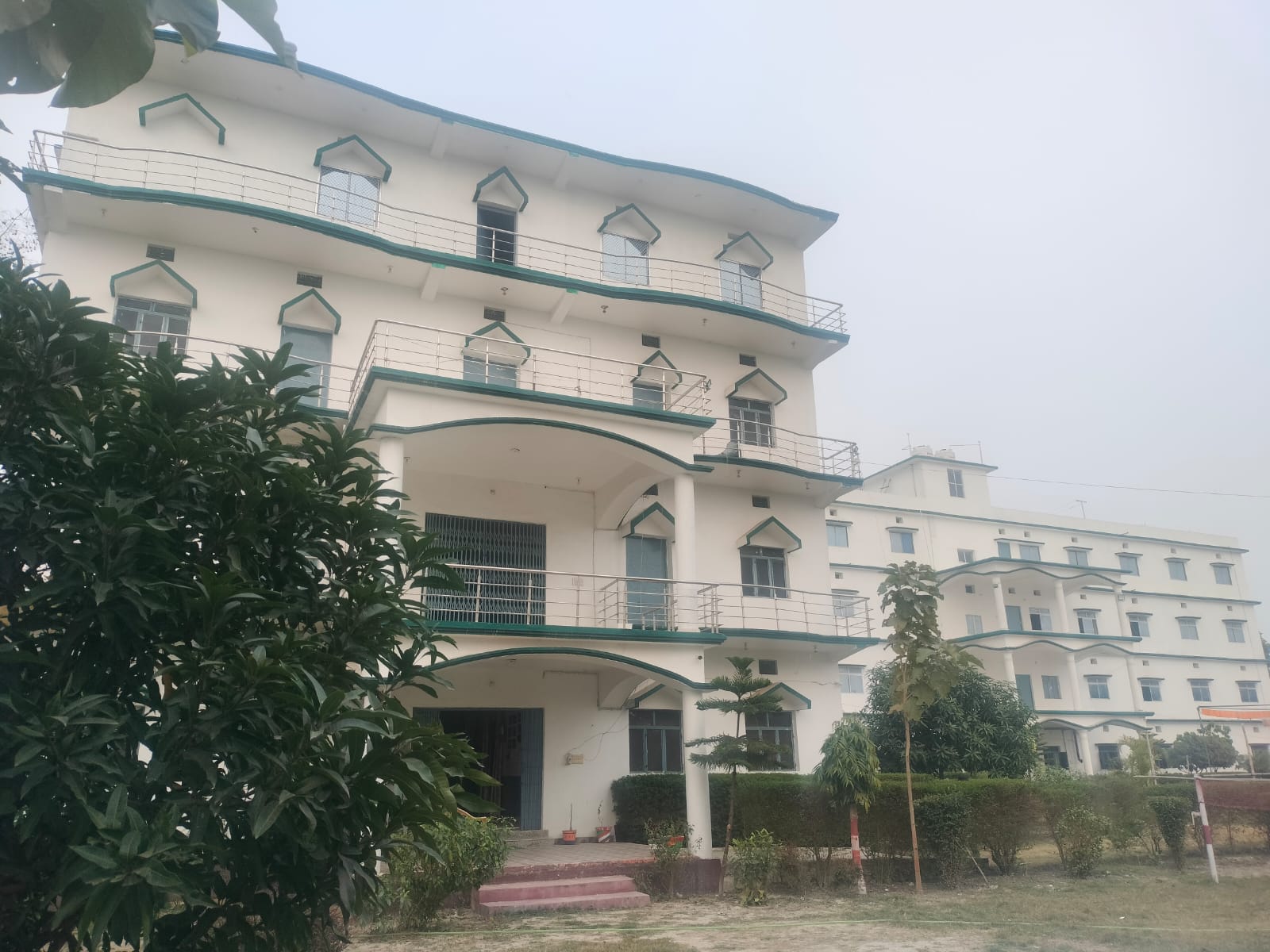 subhwanti school of nursing in siwan
