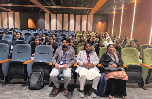 On 26 November 2025, students of B.Sc Nursing, GNM, and ANM from Subhwanti School of Nursing, Siwan, visited Akhand Jyoti Eye Hospital, Mastichak, for a hands-on Placement Drive 2025. 🏥